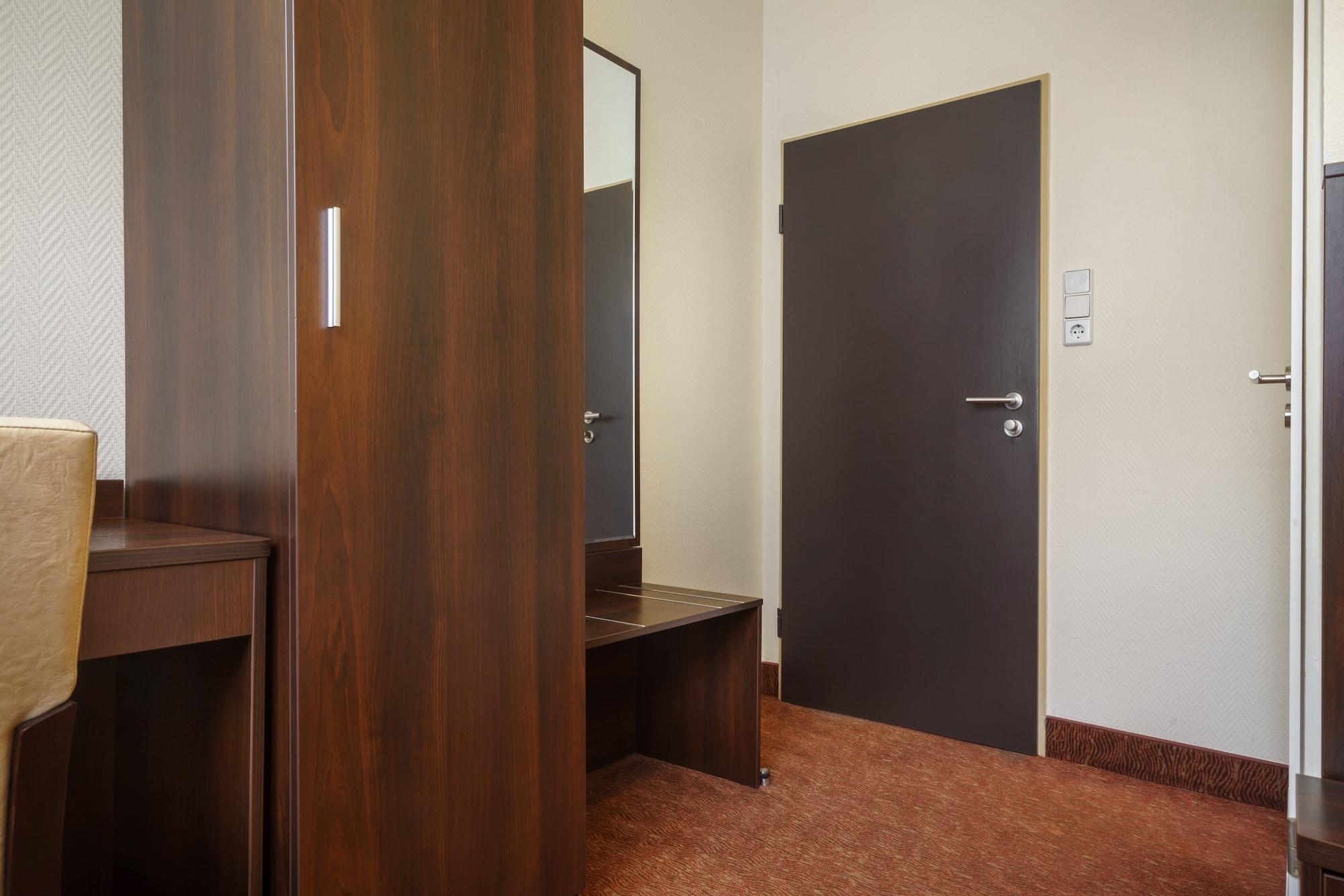 Novum Hotel Eleazar City Center Hamburg Exterior photo