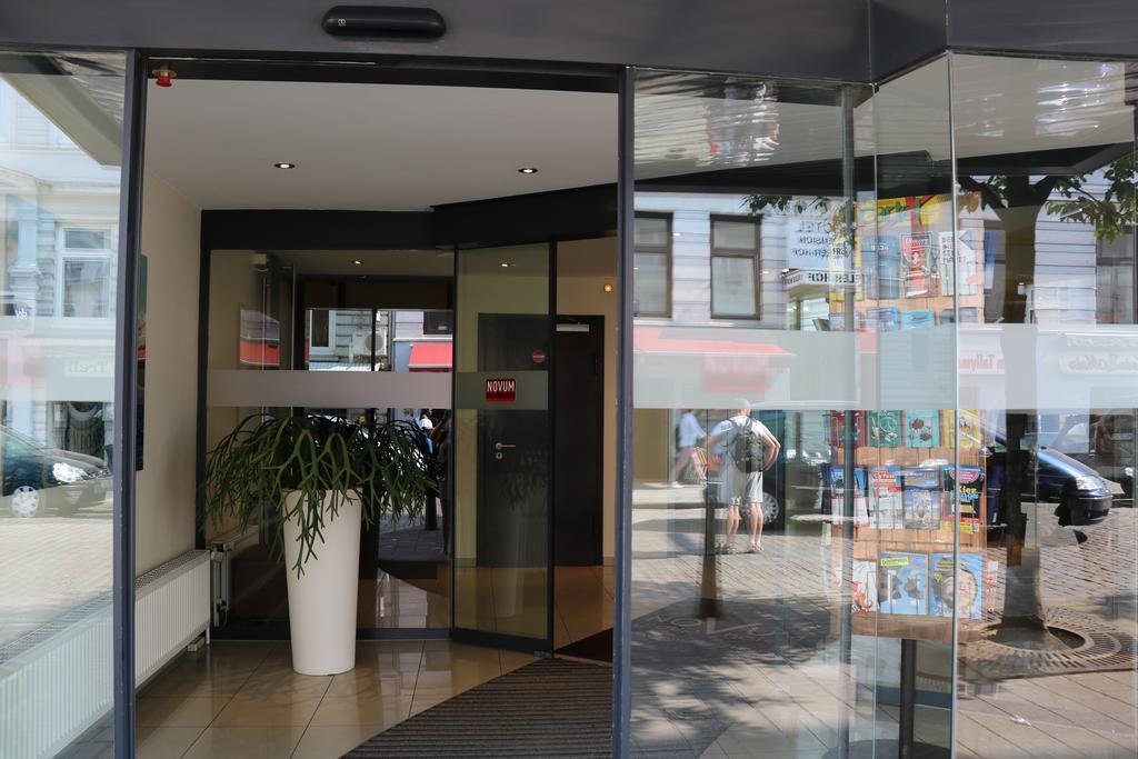 Novum Hotel Eleazar City Center Hamburg Exterior photo