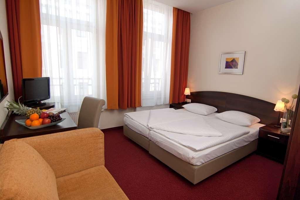 Novum Hotel Eleazar City Center Hamburg Room photo